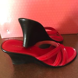 6M Liz Claiborne Wedge Sandals